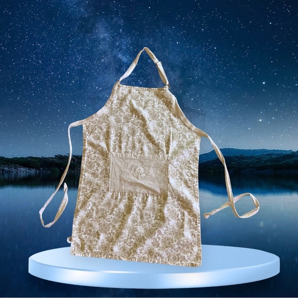 My Texas House Polyester/Cotton Floral Ruffle Chef Home Cook Apron in Green - Picture 1 of 15